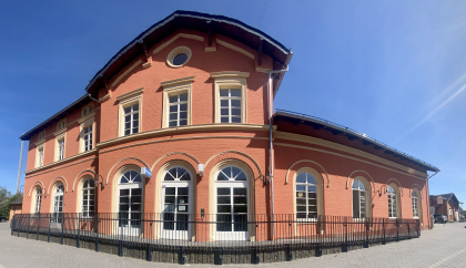 Bahnhofsgebäude