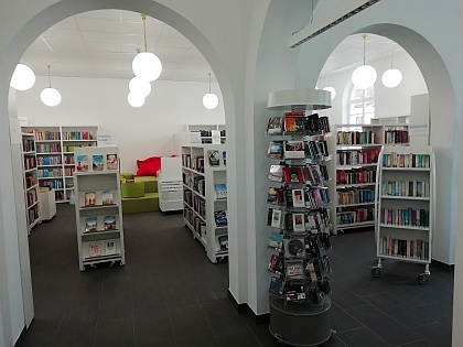 Bücherei im Bahnhofsgebäude